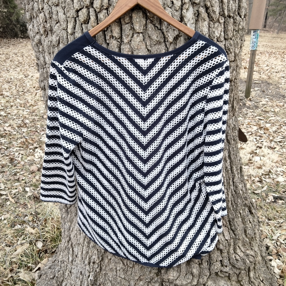 🔥⚡️Super Slasher Sale! 🔥⚡️Emmaline Open Knit Blouse in size M - Picture 2 of 5